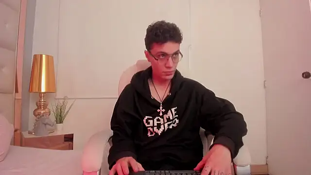 dark sun302 online show from November 12, 9:30 pm