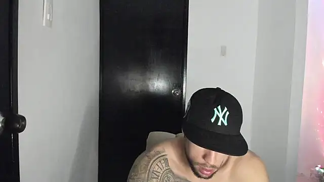 ThiagoLugo online show from July 14, 4:38 am