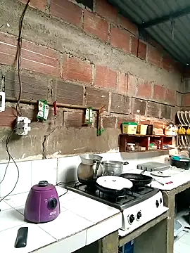 Snapshot of miroqui143 chatting on September 20, 1:00 pm miroqui143 online show from September 20, 1:00 pm