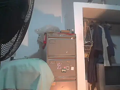 alej90 online show from April 23, 6:29 am