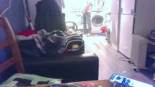 Snapshot of hefin18 chatting on January 23, 9:18 pm hefin18 online show from January 23, 9:18 pm