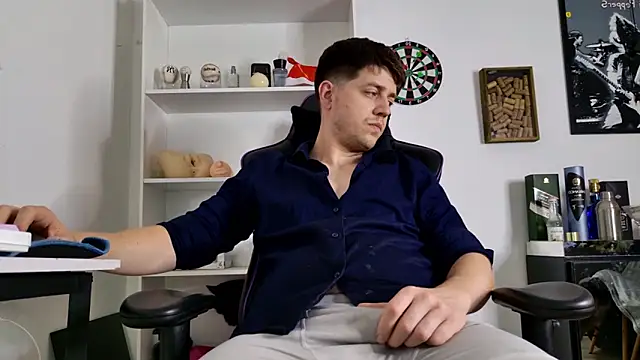 aaron nvk online show from December 16, 9:11 pm