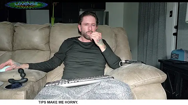 danoo84 online show from December 14, 4:52 am