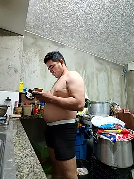 2025-DANIEL online show from January 8, 11:43 pm