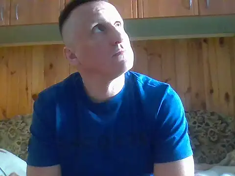 Maksymilian1 online show from March 14, 1:07 pm