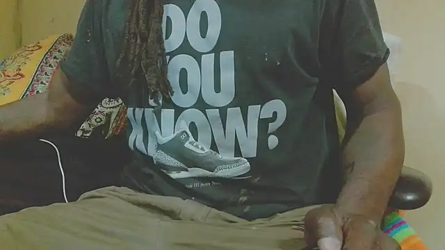 EYEzIAM online show from April 22, 4:52 am