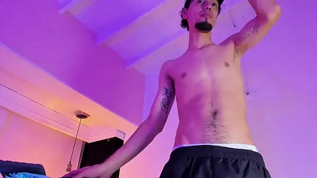 Chris Angel  online show from April 14, 9:20 am