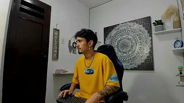 nextboywell1 online show from April 29, 3:22 am