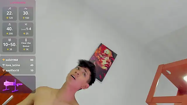 LoganTwink18 online show from October 12, 6:13 pm