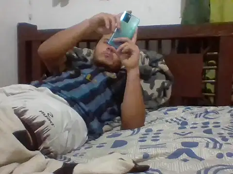 santiii   12 online show from January 16, 10:29 am