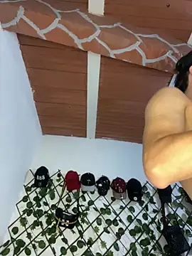 Themasterhades 777 online show from April 27, 6:32 am