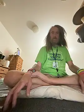 eager1975 online show from June 24, 3:53 am