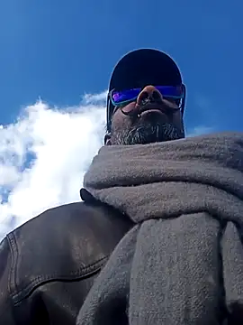 frenchblackc31 online show from February 21, 11:22 am