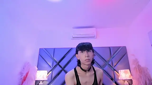 Milan LewisS online show from March 4, 1:18 pm