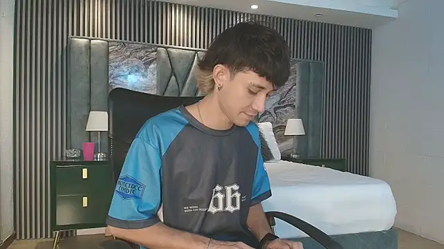 Michael blue online show from January 10, 11:58 am