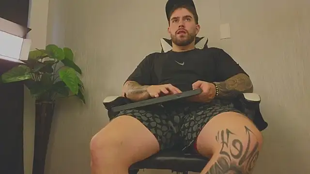 Ades Lowe online show from October 29, 12:08 pm