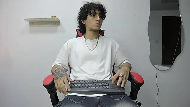 JackesTaylor online show from November 4, 4:13 am