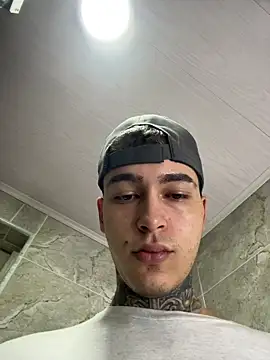 samm4044 online show from January 8, 11:32 pm