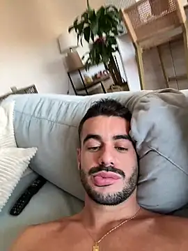 Carl242000 online show from July 6, 9:06 am