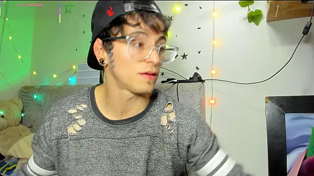 puepleholly online show from February 3, 12:19 am