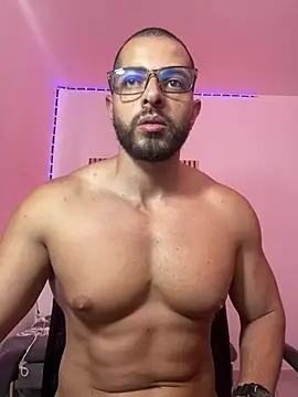 magnumchris online show from April 18, 7:58 pm