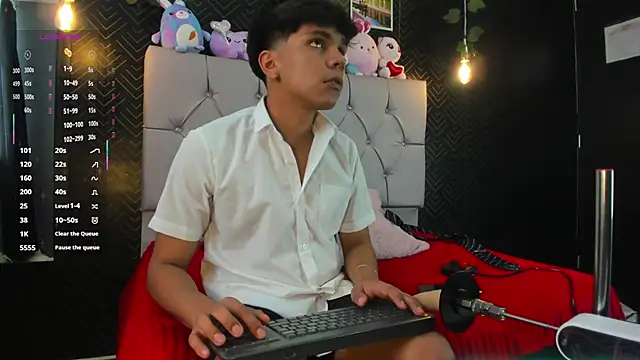 Thiago Kozak online show from September 15, 1:01 pm