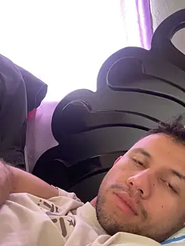 Michaell Spinelly online show from November 15, 8:22 pm