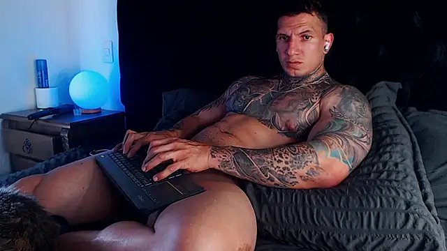 Shane Clay online show from April 20, 8:44 pm