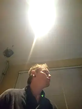 piercingpik online show from October 28, 9:28 pm