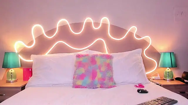 Enrrixxx  online show from September 19, 12:46 am