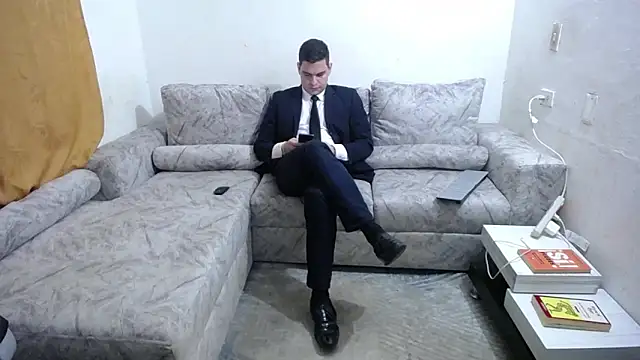 Victor Maitland online show from September 26, 5:16 am