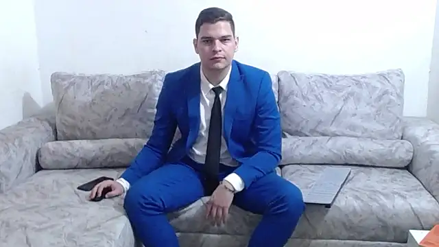 Victor Maitland online show from September 28, 5:38 am