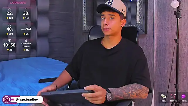 jaze bradley online show from November 10, 11:26 am