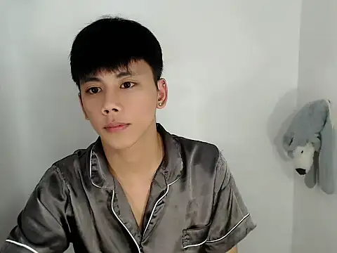 ynotyu online show from February 9, 10:25 pm