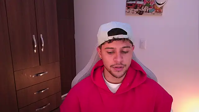 domsantiago  online show from December 3, 3:56 am