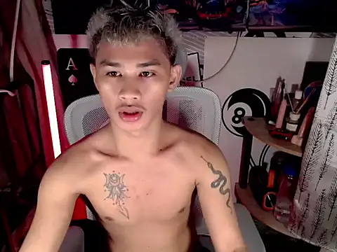 asianhardcock25 online show from April 8, 12:58 pm