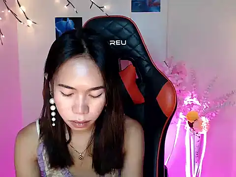 Shindoll online show from November 1, 3:10 am