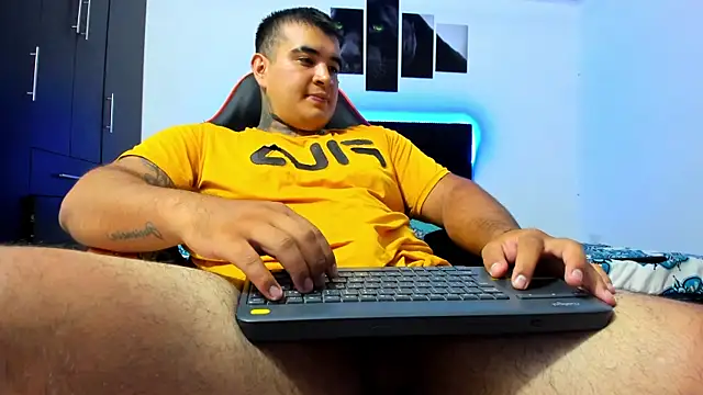 thiago  cp01 online show from December 17, 5:58 am