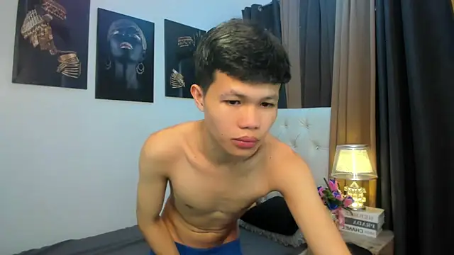 crazyasiantwink online show from January 9, 3:39 pm