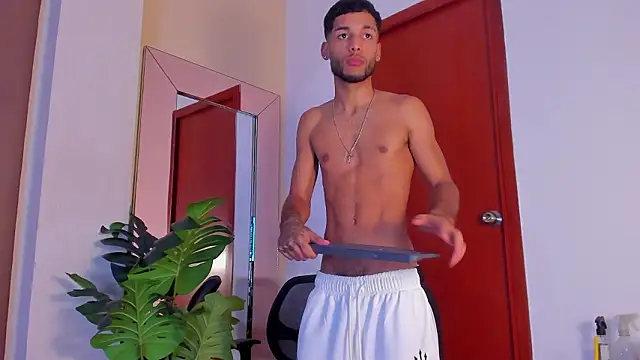 Thiagoferreti online show from March 27, 8:37 am