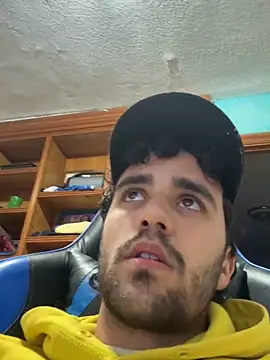 aavrdvh33 online show from February 28, 7:35 pm