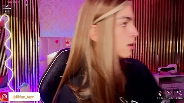 LIHIAN TAY online show from March 27, 11:44 am