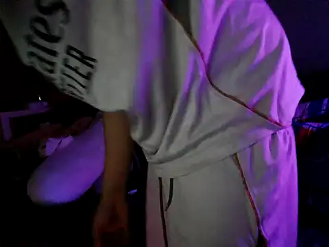 boyhigh1997 online show from March 4, 5:53 pm