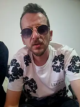 raducori online show from March 21, 5:22 am