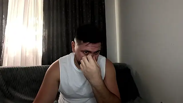 Gold Alpha Boy online show from November 3, 10:08 am