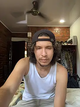 Luxx 14 online show from April 4, 7:55 pm