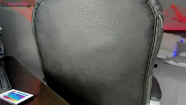 Snapshot of Jhon_snow22 chatting on October 22, 3:27 pm Jhon snow22 online show from October 22, 3:27 pm