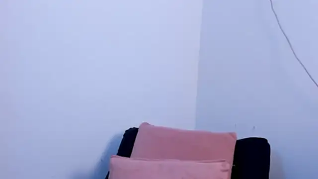 axel davis  online show from November 6, 11:02 am