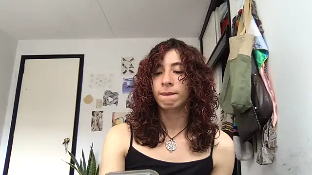 camille delrey online show from April 9, 5:19 pm