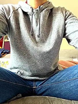 Snapshot of Jo27110 chatting on October 1, 11:36 am Jo27110 online show from October 1, 11:36 am